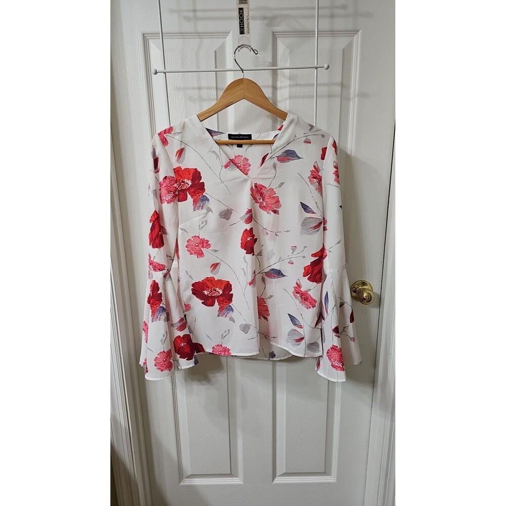 Banana Republic Floral Bell Sleeve V-Neck Blouse Size S